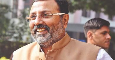 Lokpal Backs BJP’s Nishikant Dubey: Justice Khanwilkar Permits Legal Action on Complainant